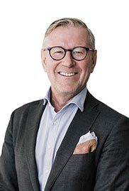Kai-Mäkinen kiinteistönvälittäjä Helsinki Bulevardin kotimeklarit